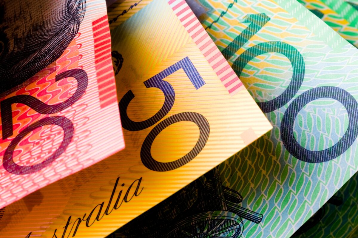 photo of Australian money, $20,$50 and $100 bill